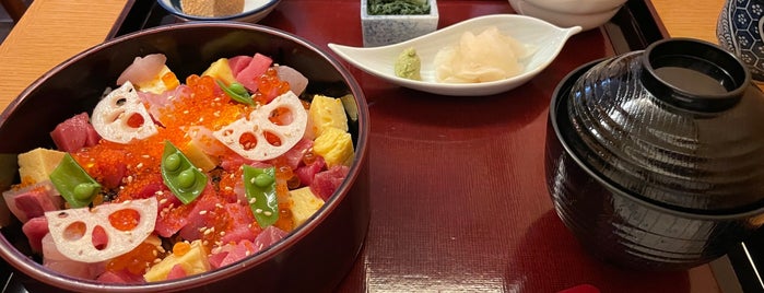 和食と器の店 淡々菜 is one of 六本木ランチ.