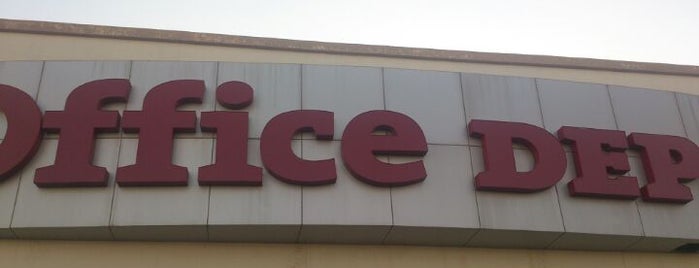 Office Depot is one of Erika 님이 좋아한 장소.