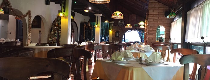 Jardín Steak House is one of UN BUEN LUGAR PARA COMER....