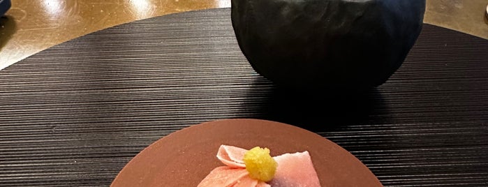 Tsukimi is one of 1 Michelin Star.