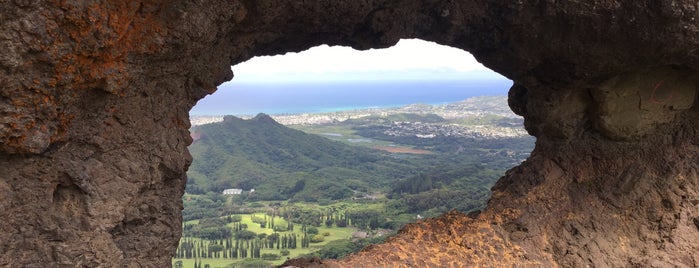 Pali Puka is one of Oahu 🤙🏻🌈.