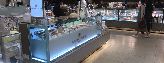 GLAMOURDISE is one of 店.