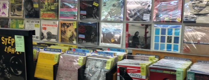 disk union 新宿JAZZレコード館 is one of CD Shinjuku.