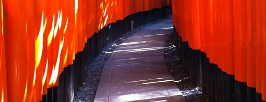 伏見稲荷大社 Fushimi Inari Taisha Shrine