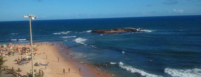 Praia de Amaralina is one of #happy.