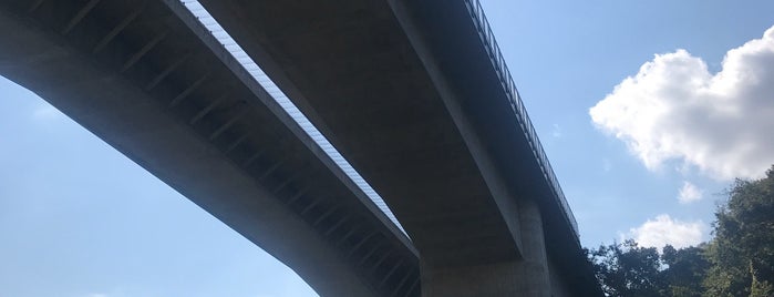 桂島高架橋 is one of 土木学会田中賞受賞橋.