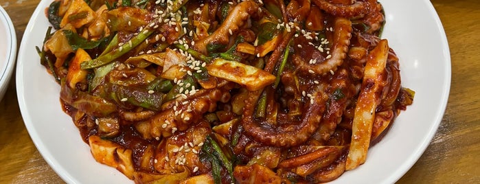 김명자 낙지마당 is one of Korean foods.