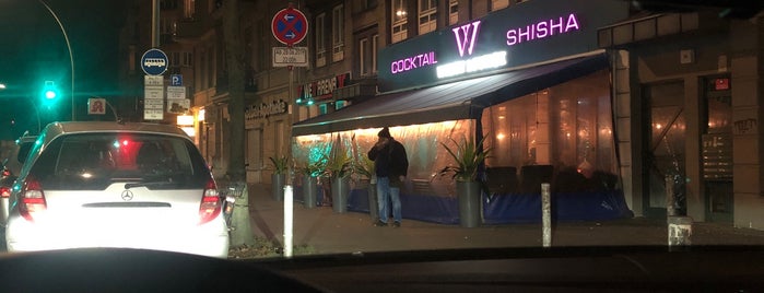 White Lounge Shisha is one of Lieux qui ont plu à Hikmet.