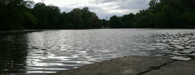 Karpfenteich is one of สถานที่ที่ Josie ถูกใจ.