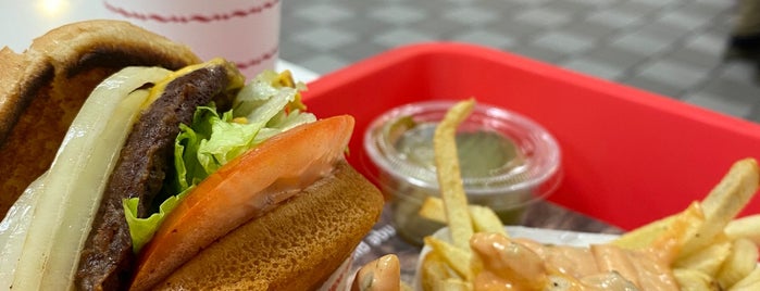 In-N-Out Burger is one of Orte, die Brendan gefallen.