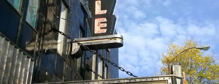 Little Theater is one of Rochester's Finest, according to a snobby expat..