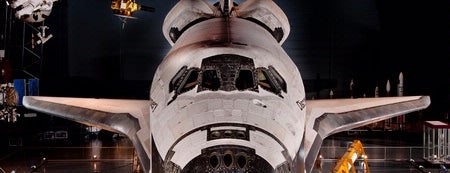 Space Shuttle Discovery (OV-103) is one of badge hunter.