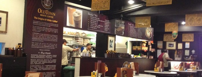OldTown White Coffee is one of สถานที่ที่ Diera ถูกใจ.