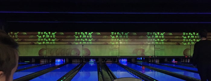 Bowling d'Aro is one of SINGLES PLATJA D'ARO.