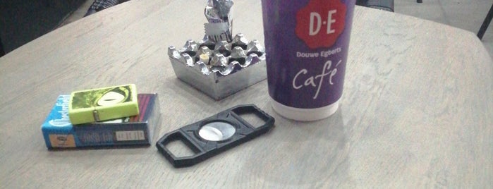 Douwe Egberts Cafe is one of Diamond Crab’s Liked Places.