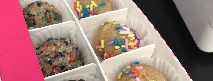 Dō Cookie Dough Confections is one of NYC 18.