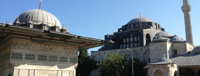 Tophane Çeşmesi is one of Harmanlayan Liman - Karaköy.