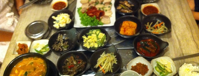 압구정(Apgujeong) is one of Japanese/ Korean Cuisine.