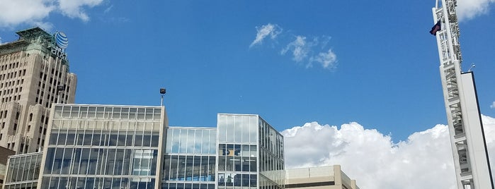 Gateway Plaza is one of Mary’s Liked Places.