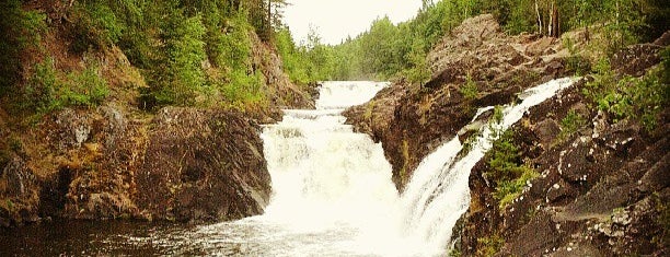 Kivach Falls is one of 100 чудес России.