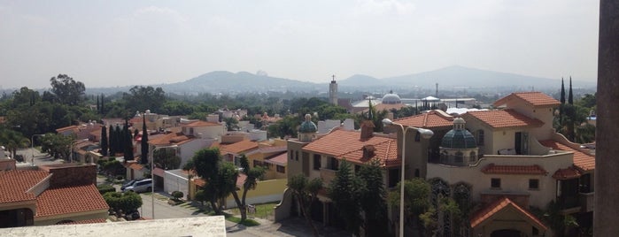 Ciudad Bugambilias is one of Puffy 님이 좋아한 장소.