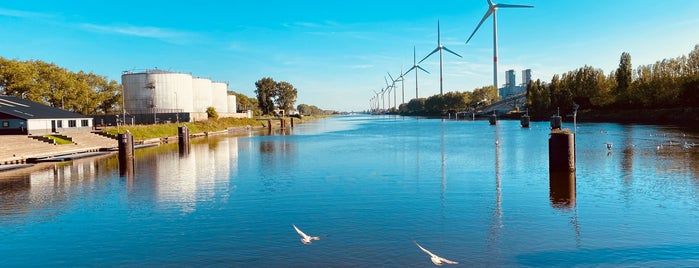 Herdersbrug is one of Zeebrugge.