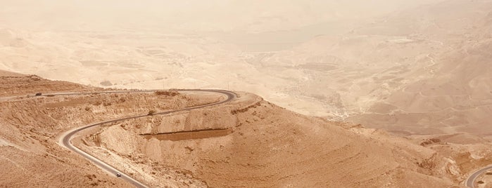 Wadi Mujib Dam is one of Lugares favoritos de Dirk.
