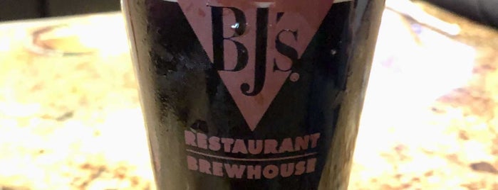 BJ's Restaurant & Brewhouse is one of FOOD.