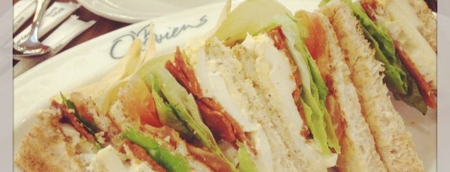 O'Briens Irish Sandwiches is one of สถานที่ที่ Chuck ถูกใจ.