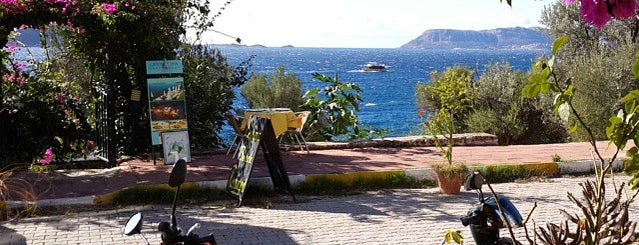 Kaş Delicatessen is one of Aykut’s Liked Places.