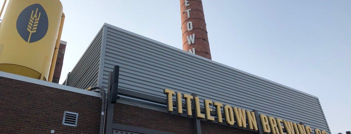The Rooftop at Titletown Brewing Company is one of Appleton.