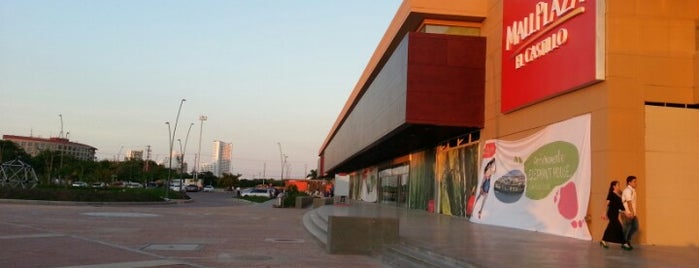 Mall Plaza El Castillo is one of sitios.