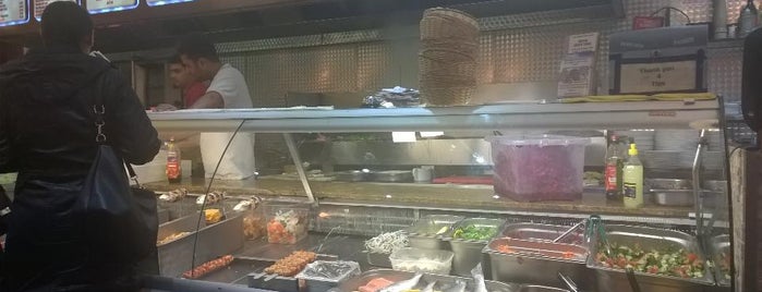Charcoal Grill Kebab House is one of สถานที่ที่ Riaz ถูกใจ.