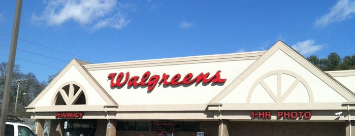 Walgreens is one of Tempat yang Disukai Caroline 🍀💫🦄💫🍀.