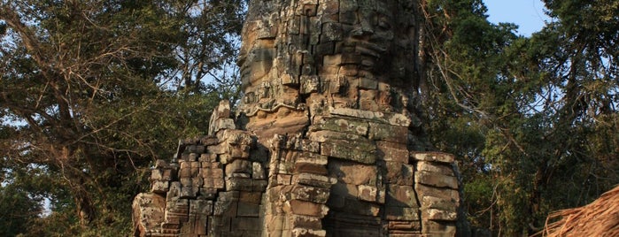 ប្រាសាទធម្មនន្ទ is one of World Heritage.