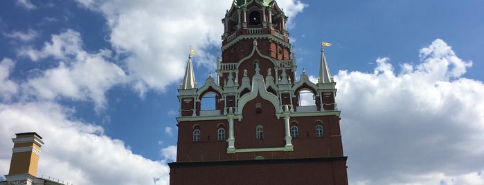 Troitskaya Tower is one of World Heritage.