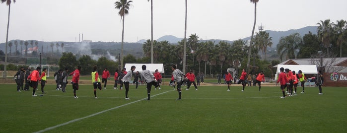 指宿いわさきホテル is one of Soccer Stadium.