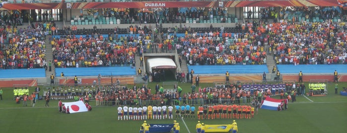 สนามกีฬาโมเสสมาบีดา is one of Soccer Stadium.