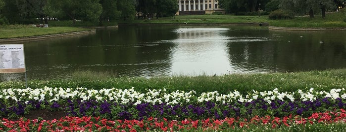 Yusupov Garden is one of 罪と罰　聖地巡礼　サンクトペテルブルグ.