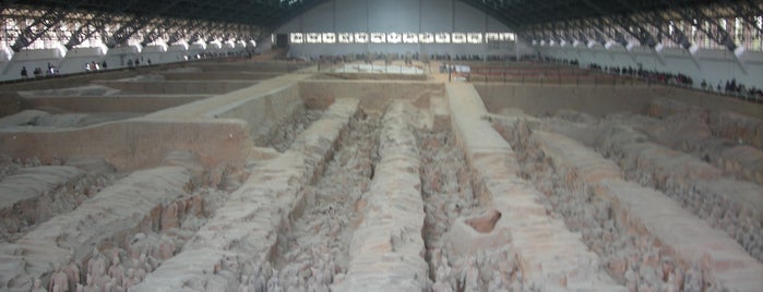 Museum of the Terracotta Warriors and Horses of Qin Shihuang is one of World Heritage.