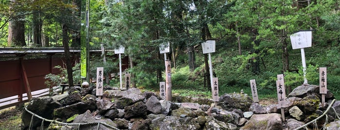 二荒山神社 神苑 is one of 日光の神社仏閣.