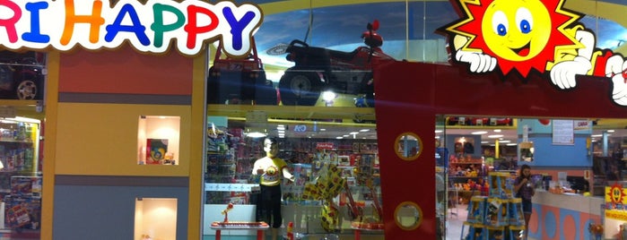Ri Happy is one of Floripa Shopping.