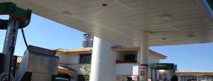 Pemex is one of Lugares favoritos de José.