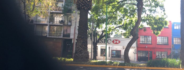 HSBC is one of Lugares favoritos de Josué.