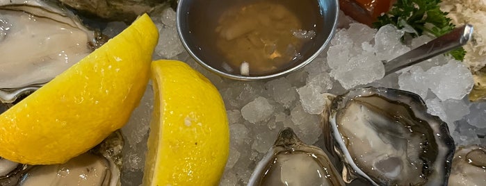 Fanny Bay Oyster Bar is one of The 15 Best Places for Crema in Vancouver.