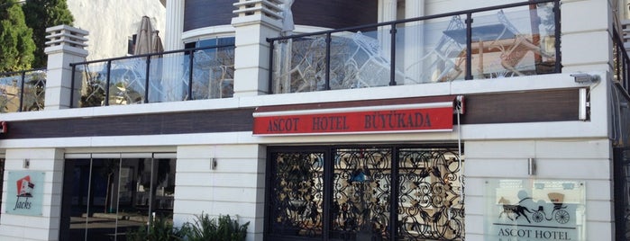 Ascot Hotel is one of Adalar.