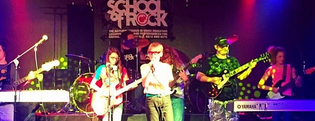 School of Rock is one of Lieux qui ont plu à Crispin.