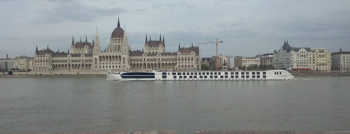 Metróalagút a Duna alatt is one of BUDAPEST.