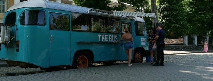 The Bus is one of Була тут).