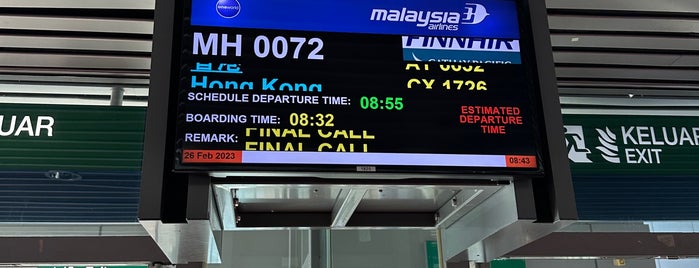 Gate C37 is one of Tempat yang Disukai Biel.